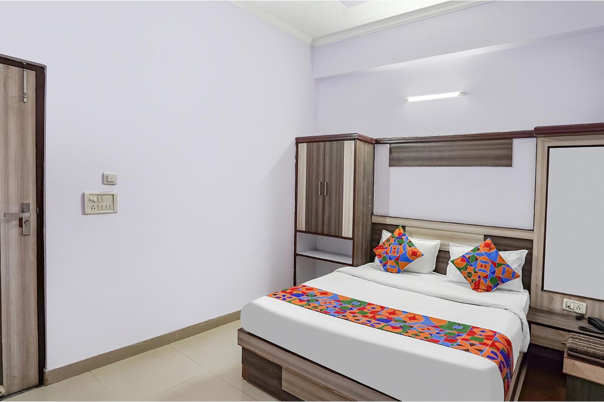 Hotel The Golden Bird Agra  Exterior photo