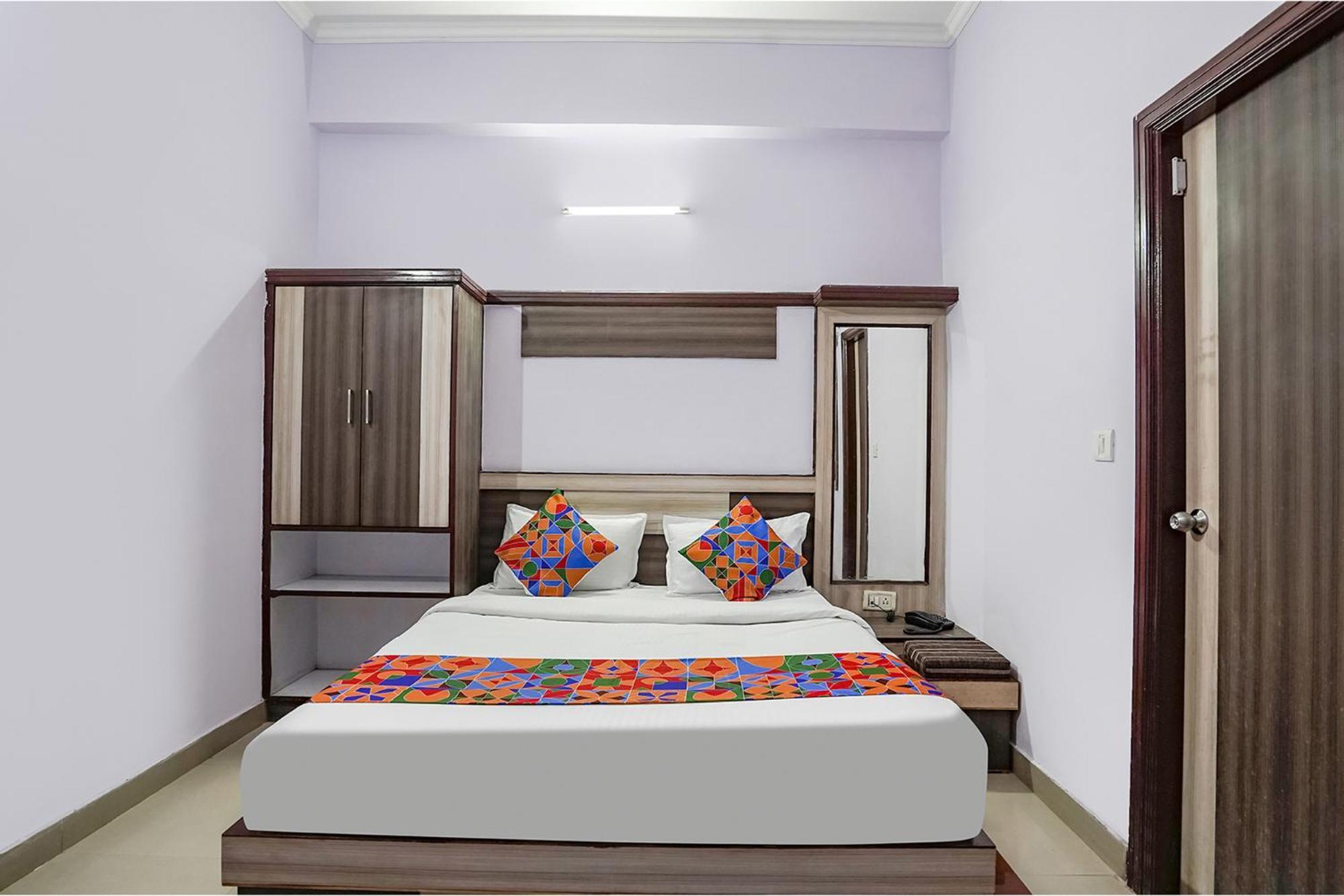 Hotel The Golden Bird Agra  Exterior photo