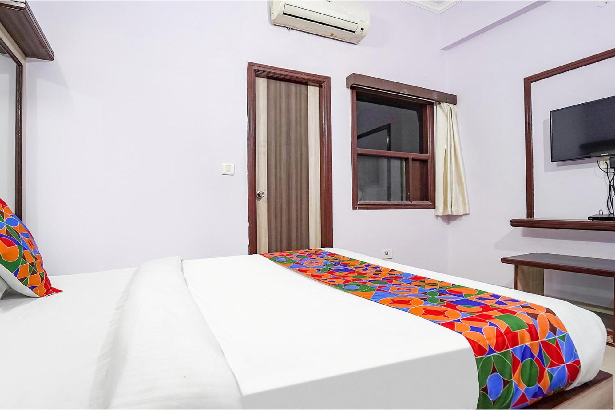 Hotel The Golden Bird Agra  Exterior photo