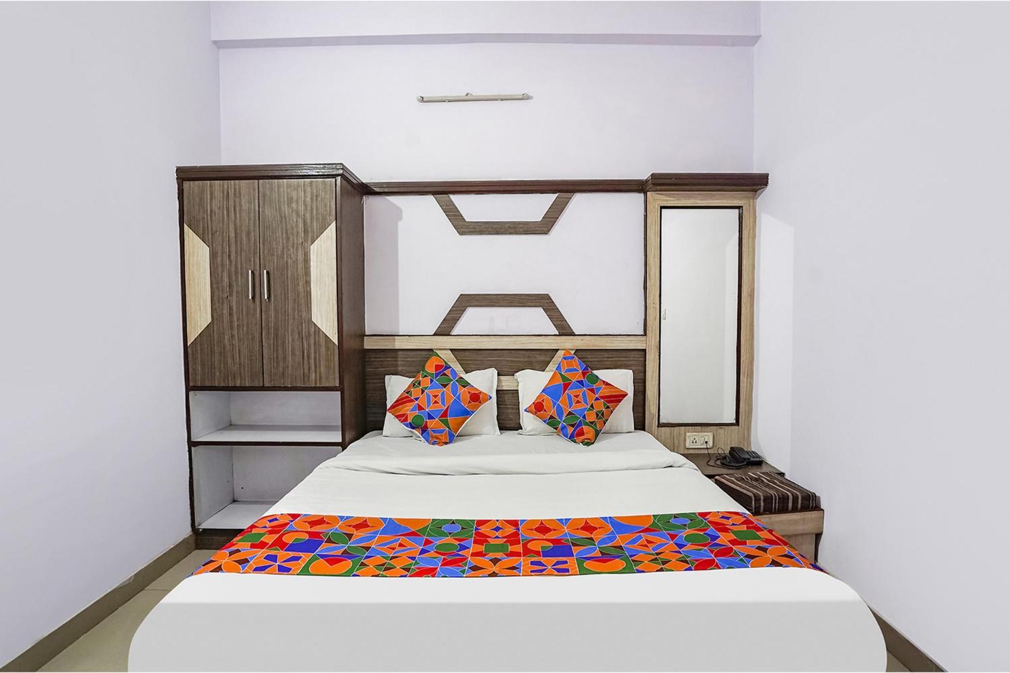 Hotel The Golden Bird Agra  Exterior photo